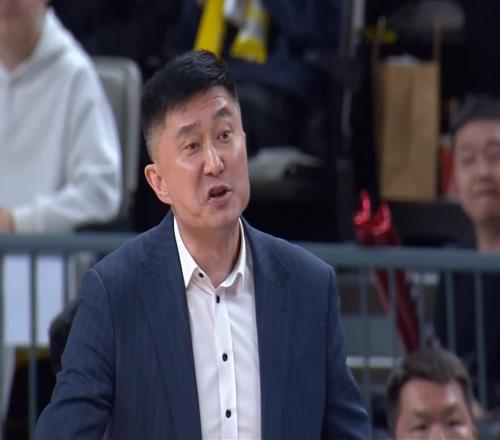 沒他不行！男籃頂級鋒衛打服杜鋒，這可是廣東隊未來老大